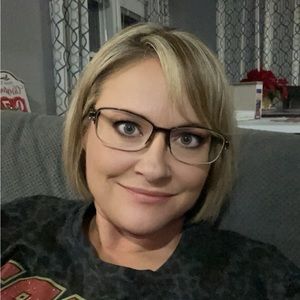 Meet your Posher, Gina